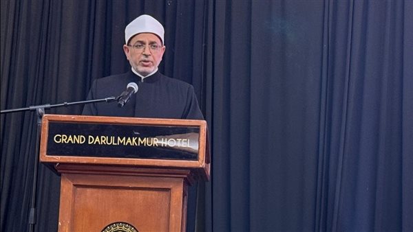 الدكتور سلامة داود،