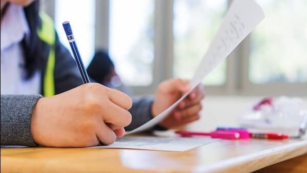  نماذج الوزارة الاسترشادية