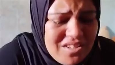 بكاء زوجة ضحية حادث دهس عصام صاصا: خرج من البيت على رجله ورجعلي متكفن | بث مباشر