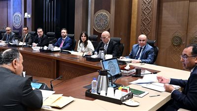 الحكومة تشترط دفع قيمة الوحدة السكنية بالعملة الصعبة عند تسجيل ملكية أي عقد للأجانب