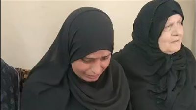 جزار وأبنائه ينهون حياة شاب بالسلام.. وأسرة الضحية: قتلوه بسبب كاب وعاوزين حقه | فيديو 