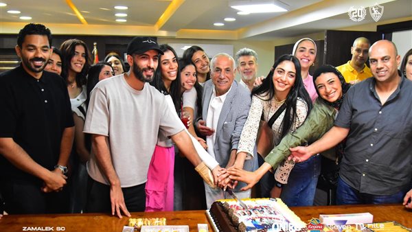 تكريم سيدات طائرة