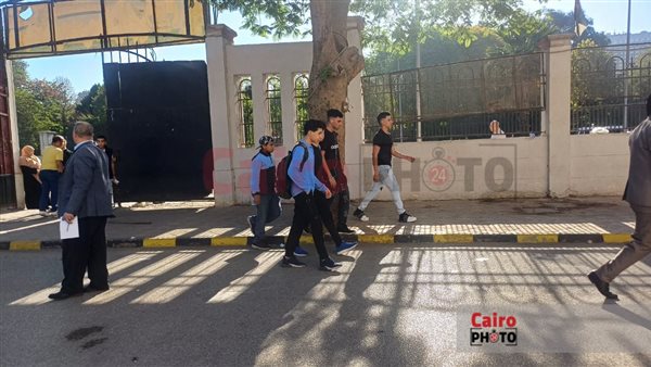 بدء توافد الطلاب