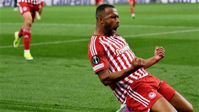  عقدة لـ أستون فيلا.. المغربي أيوب الكعبي يصنع التاريخ مع أولمبياكوس 