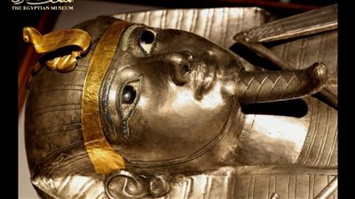 مصنوع من الفضة.. المتحف المصري يلقي الضوء على تابوت الملك بسوسنس الأول