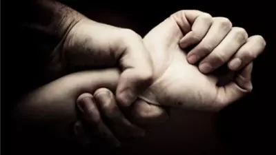 ابني 44 عاما بيضربني ويشتمني؟.. أمين الفتوى: هيقول لربنا إيه؟