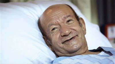  ابنة لطفي لبيب تنهار بعد وفاته: بابا راح للسماء