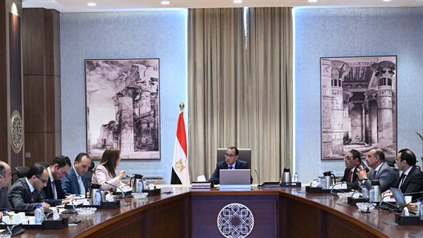 اجتماع الدكتور مصطفى