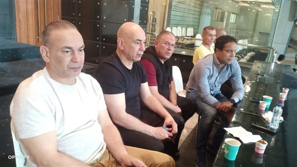 الجهاز الفني لمنتخب