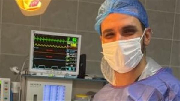 الفريق الطبي بمستشفى