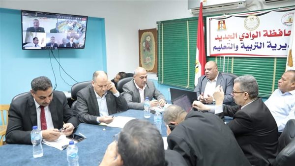 جانب من اجتماع مديري