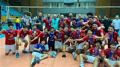 تتويج شباب الأهلي بدوري الجمهورية لـ الطائرة