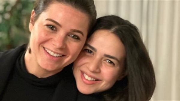 إيمي سمير غانم ويسرا