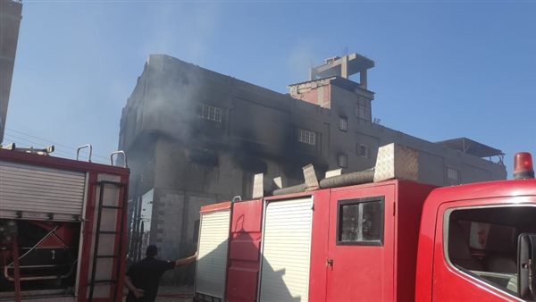 جانب من الحريق