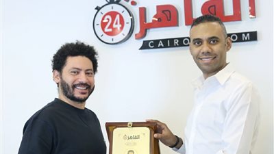 القاهرة 24 يكرم المخرج محمد سلامة بعد نجاح مسلسل إمبراطورية ميم في رمضان 2024