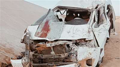مصرع شخص وإصابة 7 في انقلاب ميكروباص وسط سيناء