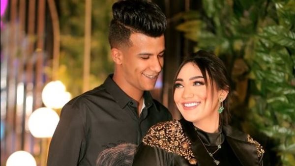 عصام صاصا وزوجته