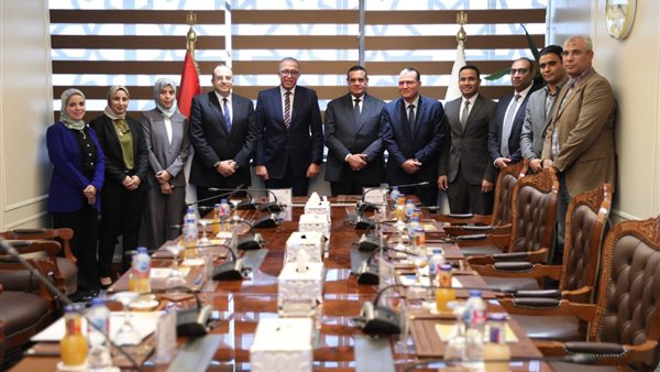 وزير التنمية المحلية