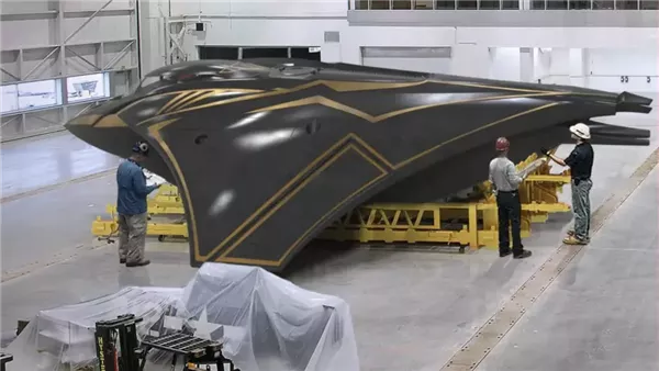 الغواصة الشبحية 