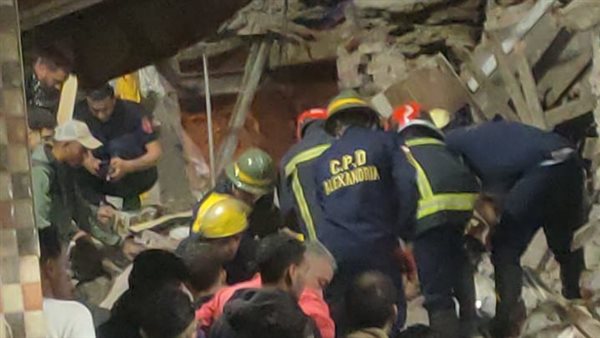 انهيار عقار كرموز