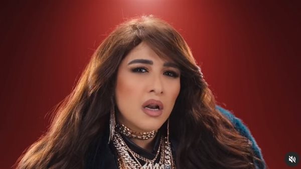 ياسمين عبد العزيز