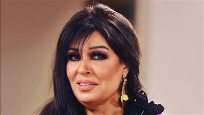 فيفي عبده تتعرض لوعكة صحية شديدة منعتها من حضور زفاف ابن محمد فؤاد وابنة مصطفى كامل