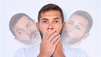 تشنجات لا إرادية.. ما هي متلازمة توريت؟