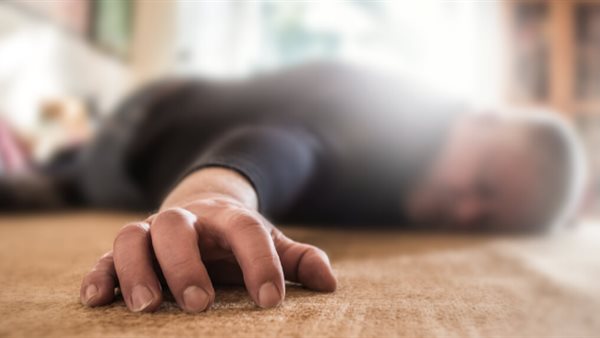 وفاة شخص داخل دار