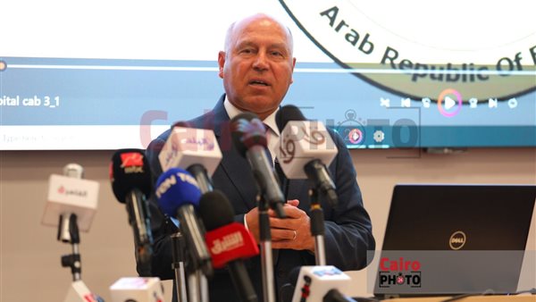 وزير النقل خلال المؤتمر