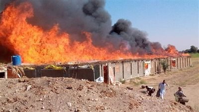 السيطرة على حريق مصنع داخل مزرعة في البحيرة