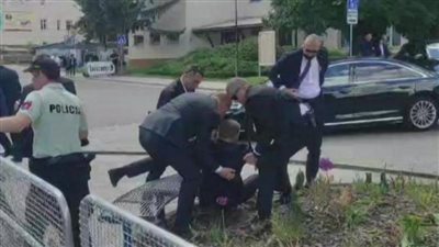 بعد إصابته بـ 4 رصاصات.. وزير الدفاع السلوفاكي: حالة رئيس الوزراء خطيرة للغاية 