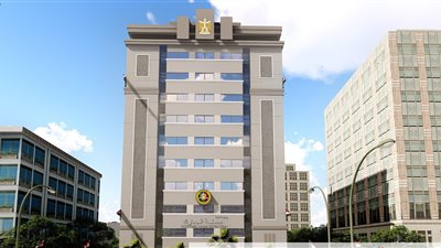 سربوا بيانات وهربوا صفقات.. حبس 20 مسؤولا بالجمارك بتهمة الرشوة والفساد