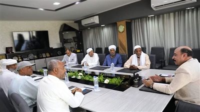 إشادة من الأهالي للاستجابة الفورية.. محافظ أسوان يكلف حياة كريمة بمتابعة تنفيذ 38 مشروعا بنصر النوبة