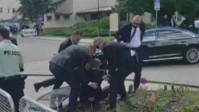 شاهد لحظة محاولة اغتيال رئيس وزراء سلوفاكيا روبرت فيكو