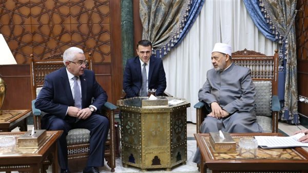 جانب من التسليم 