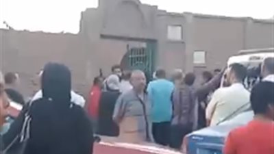 دفن جثمان زوجة أحمد عدوية في مقابر الأسرة بعد صلاة الجنازة عليها