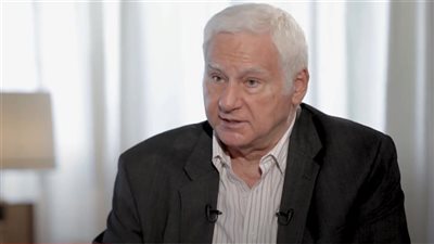 شريف الشوباشي لـ يوسف زيدان: أنت مين عشان تقول إنك أفضل من طه حسين؟