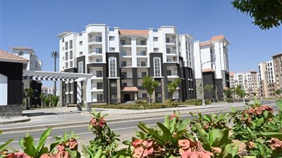 الإسكان تسلم 4000 وحدة للموظفين المنتقلين للعمل بالعاصمة الإدارية 