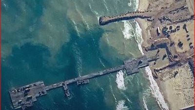 تفريغ أول حمولة من المساعدات الإنسانية على الميناء المؤقت العائم في غزة