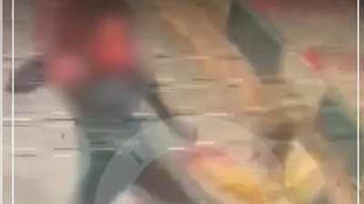 ضربته بالقلم والرجل.. فتاة تصفع فرد أمن بكمبوند دار مصر الأندلس بالتجمع