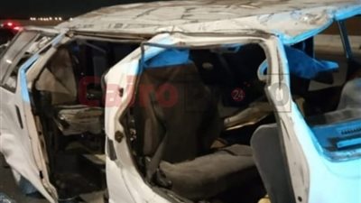 إصابة 14 شخصا في تصادم ميكروباص بـ 3 سيارات ملاكي بالقاهرة| صور