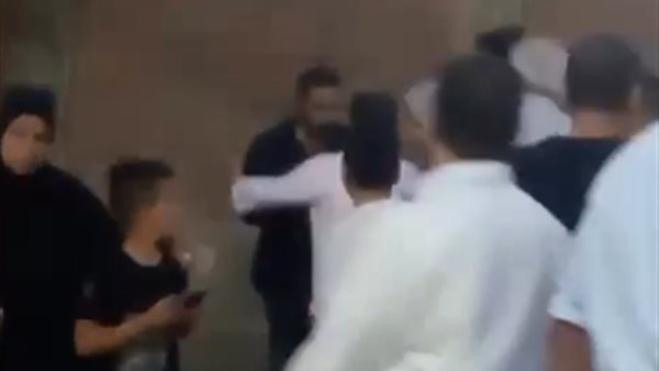 لحظة انهيار الفنان