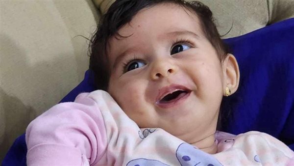 الطفلة مريضة ضمور