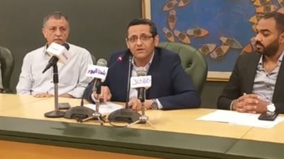 بعد قرار منع تصوير الجنازات.. نقيب الصحفيين: لا نسمح بالتعدي على حرية الصحافة | بث مباشر