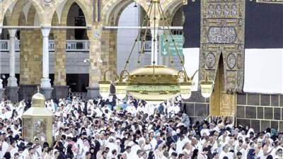 ما حكم أخذ المتمتع من شعره وأظافره في أول ذي الحجة؟.. اعرف رأي الشرع 