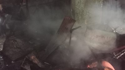 10 صور ترصد حريق أكشاك بجوار مدرسة في شبرا الخيمة بالقليوبية| شاهد