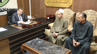 محافظ المنوفية يوجه بحل مشكلة الانقطاع المتكرر للكهرباء بقرية كفر الشيخ شحاتة