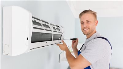 قبل الصيف | طريقة تنظيف فلاتر التكييف بسهولة في 10 خطوات فقط.. تمتع بالهواء النقي 