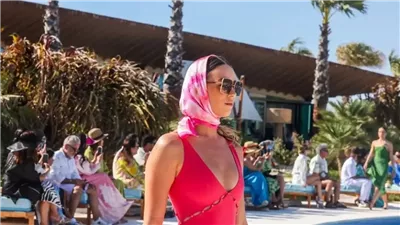 بكيني بالحجاب.. لماذا أثار حفل عرض أزياء السعودية الجدل؟