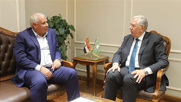 جانب من لقاء وظير